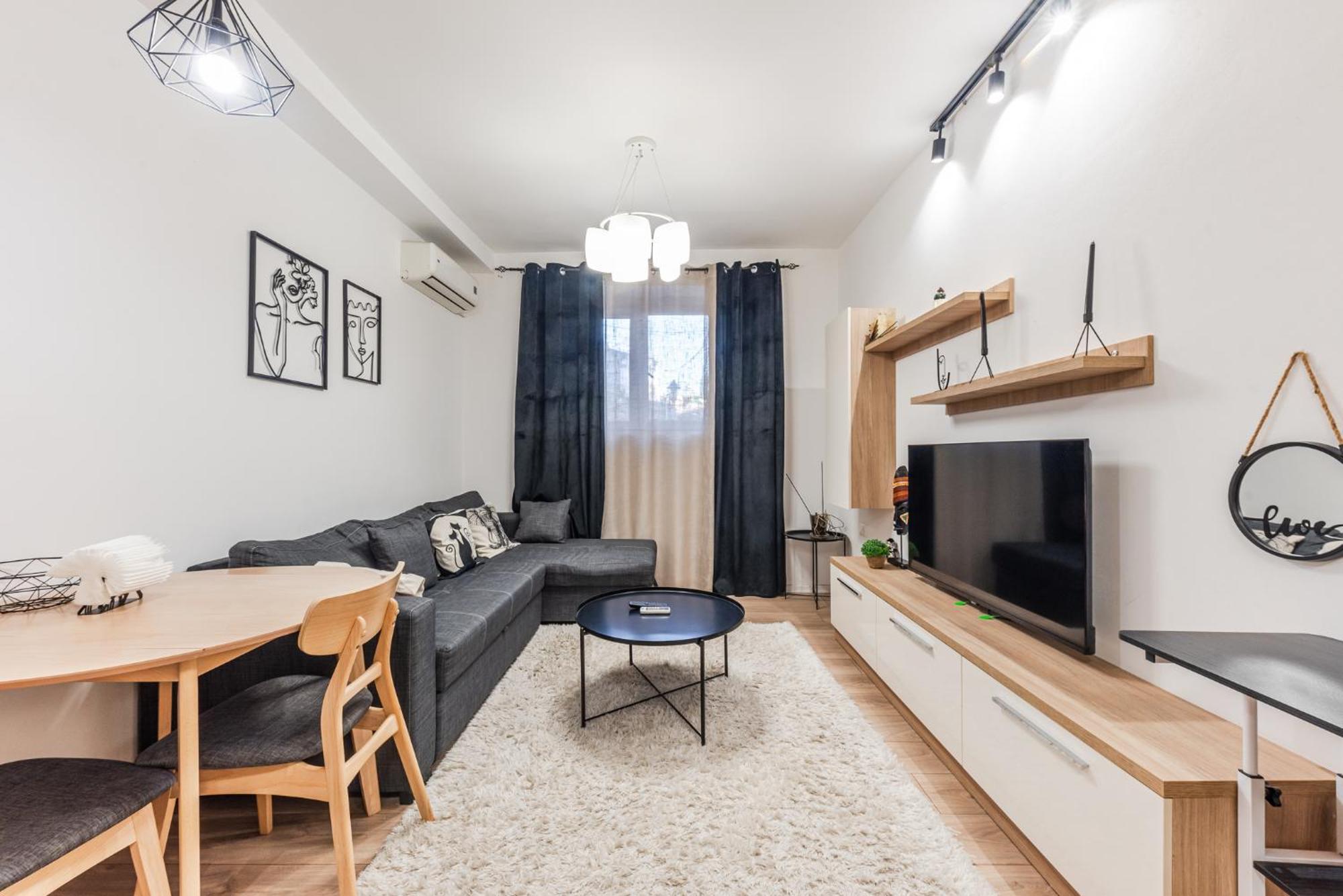 Noir Apartment By Kondo Stays Tirana Exterior photo